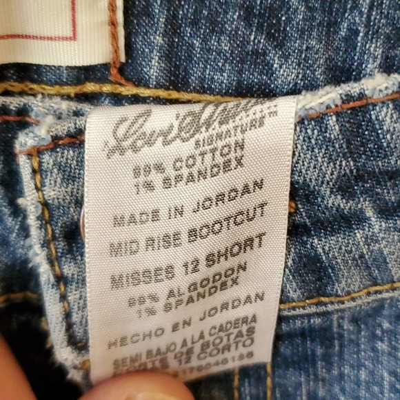 Signature Levi-Strauss size 12 mid rise boot cut made in Jordan - Picture 2 of 6